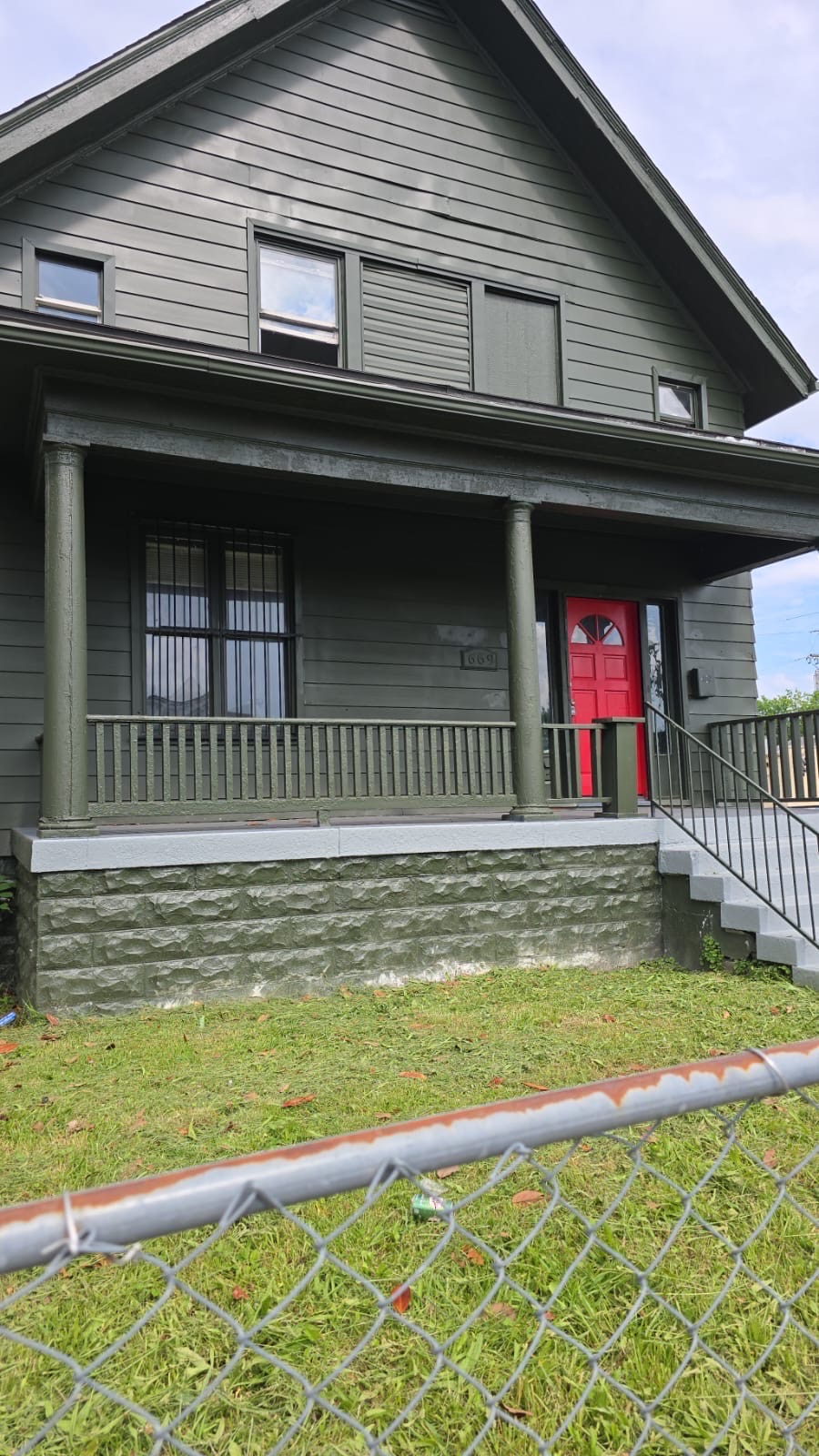 669 South 35th Street